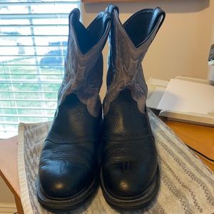 Ariat men’s black boots size 9 oil and slip resist